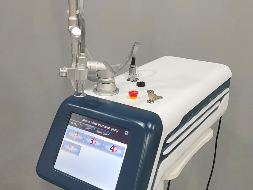 Máquina láser de CO2 fraccional portátil Tratamiento de cicatrices Eliminación de pigmentación de pecas Rejuvenecimiento de la piel Estiramiento vaginal